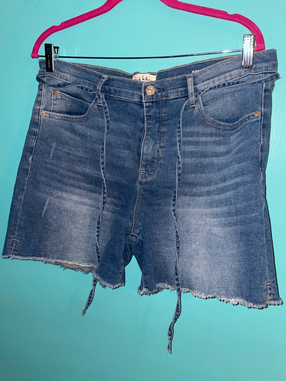 Nicole Miller Raw Hem High-Rise Denim Shorts - Blue - Picture 3 of 12